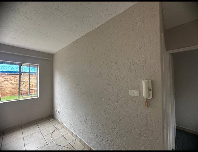 2 BEDROOM APARTMENT TO LET IN KENLEAF